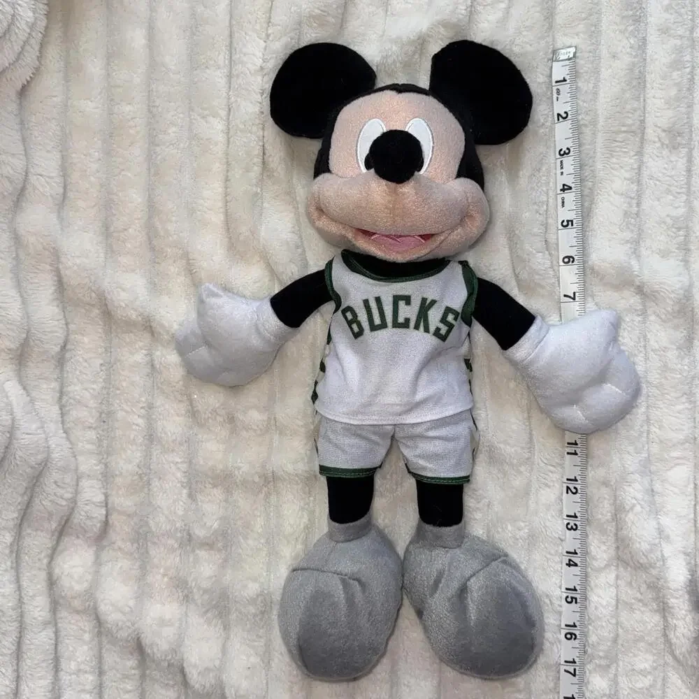 Mickey Mouse Plush NBA‎ Milwaukee Bucks Disney Stuffed Animal 2021 Basketball